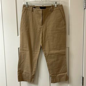 Women’s Talbots Signature collection capris.